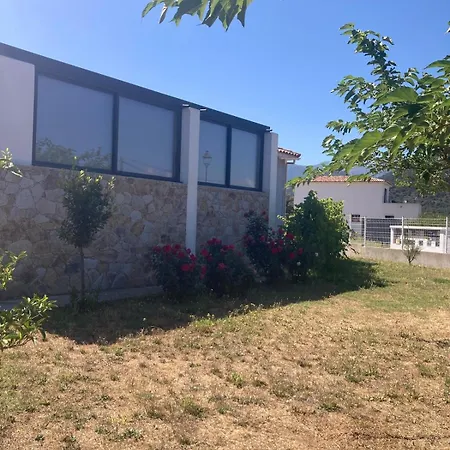 Holiday home Maison Lozari - 3 - 6 Personnes *