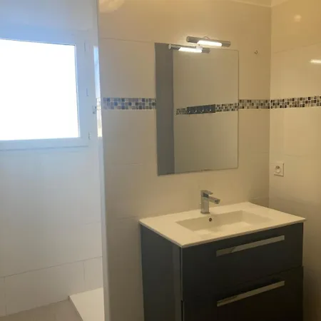 Holiday home Maison Lozari - 3 - 6 Personnes